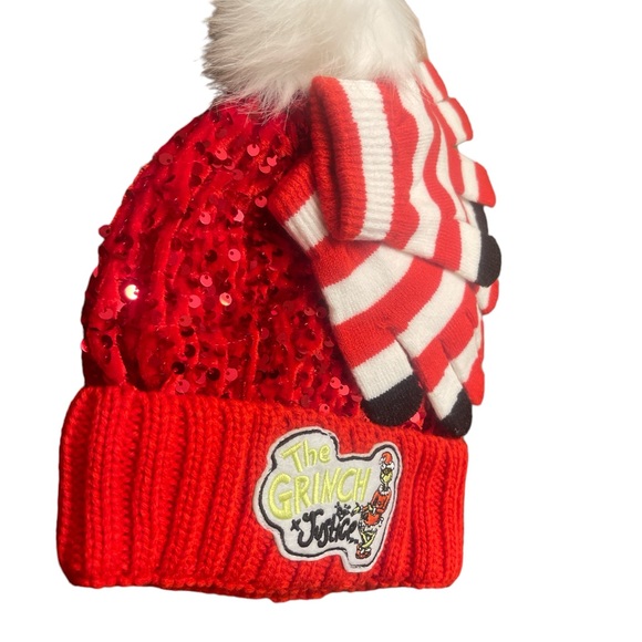 The grinch x justice beanie and gloves red - Picture 4 of 5
